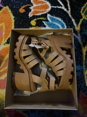 Gladiator sandals
